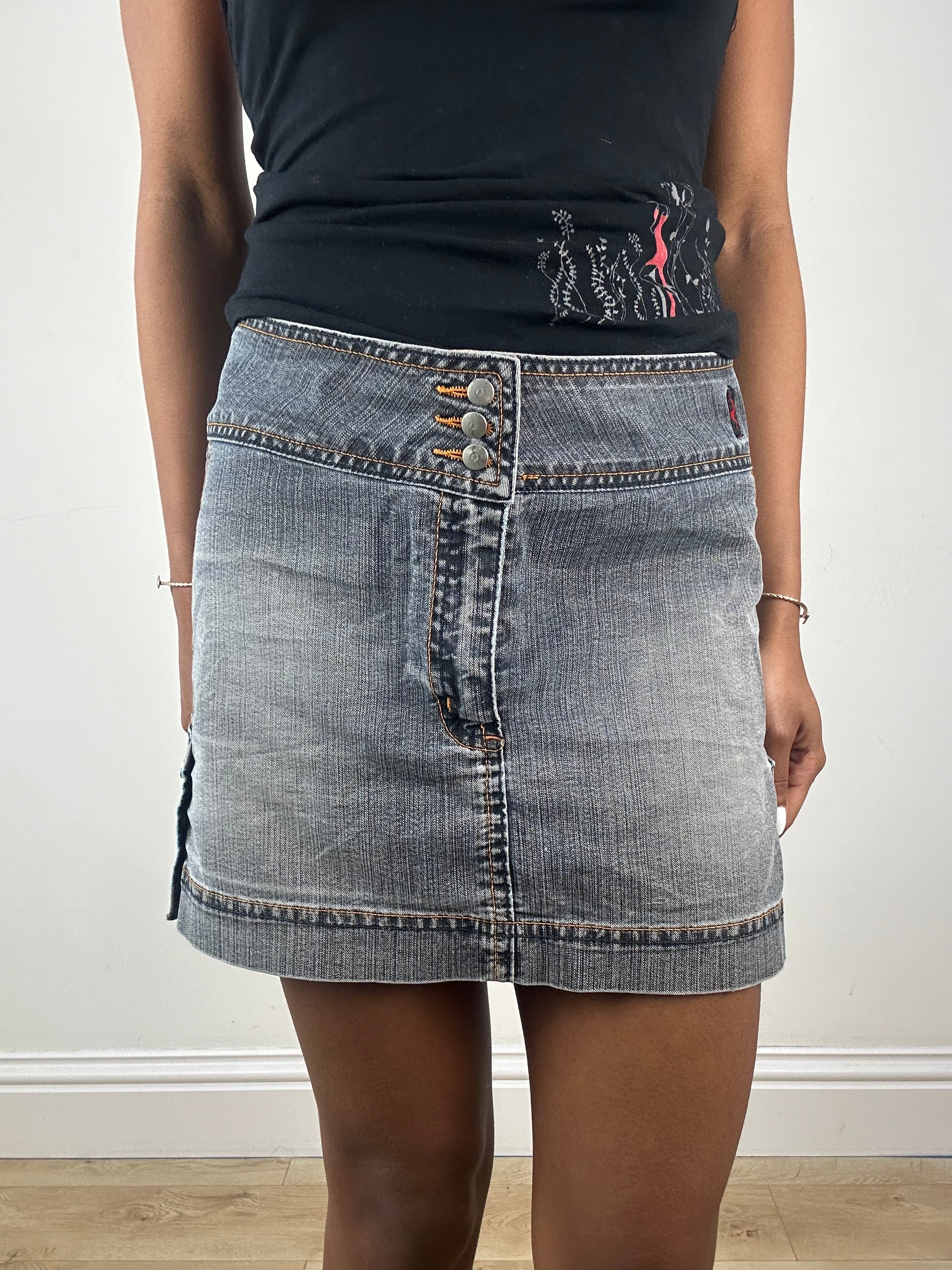 vintage edit eighteen medium grey denim mini skirt – remass