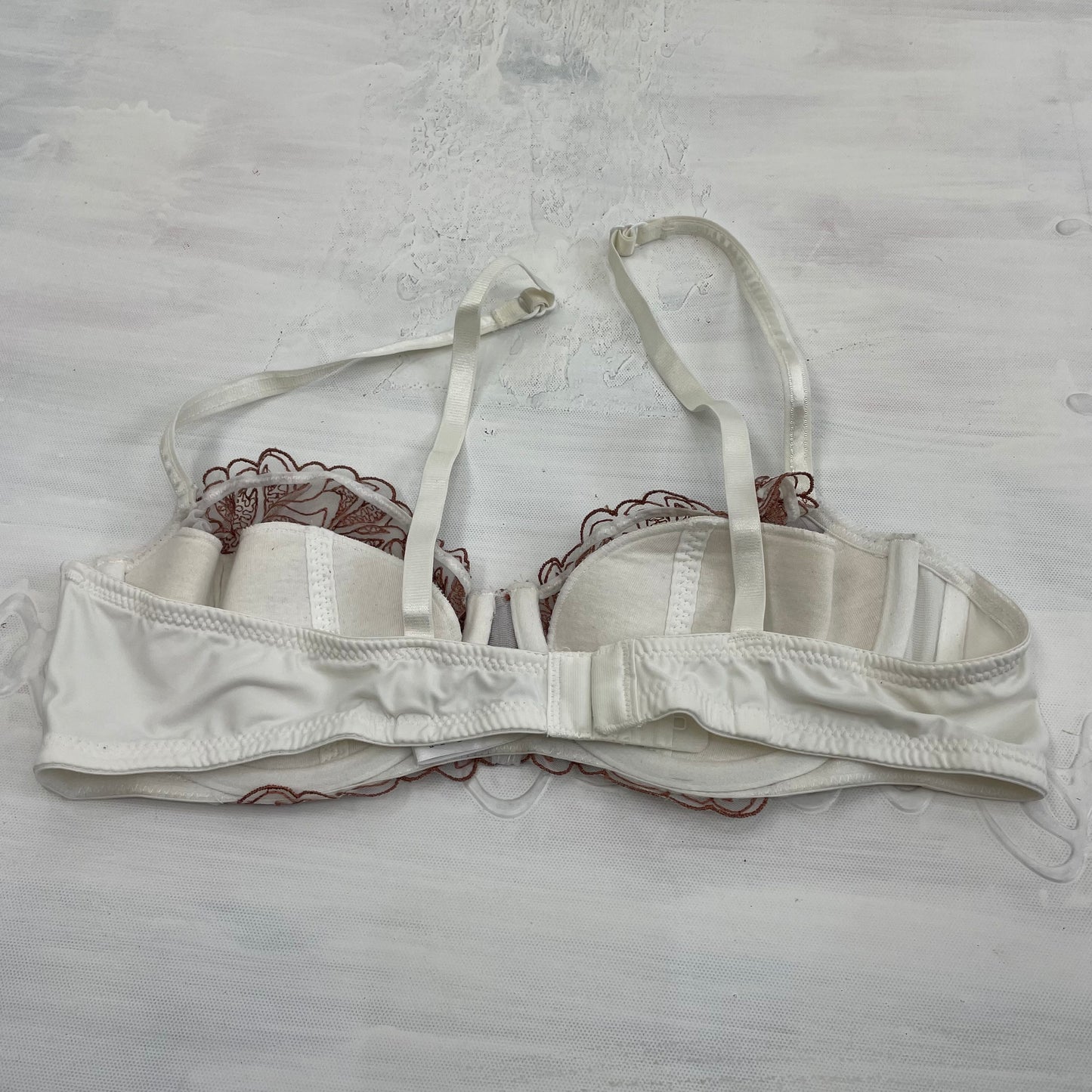 LIGHT ACADEMIA DROP | small white and brown lace underwired bra