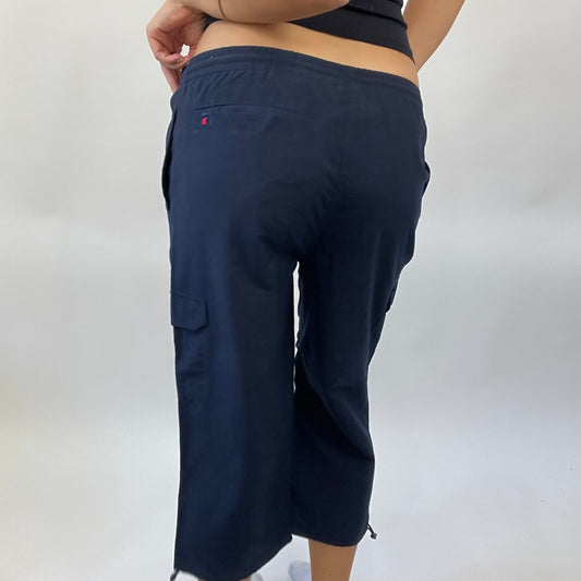 💻 POSH AND BECKS DROP | navy cropped trousers