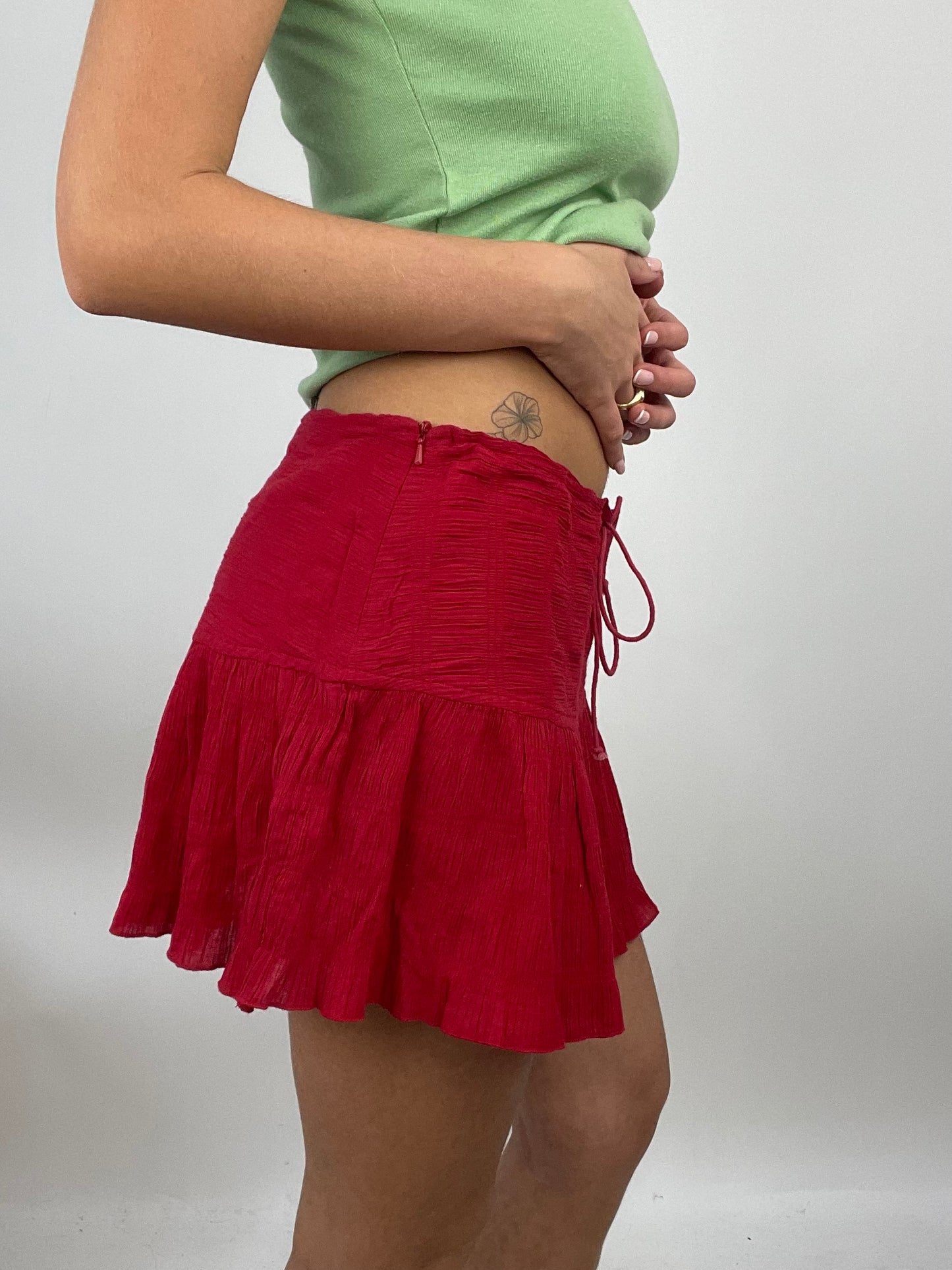 ADDISON RAE DROP | medium red old lable zara crinkle skirt
