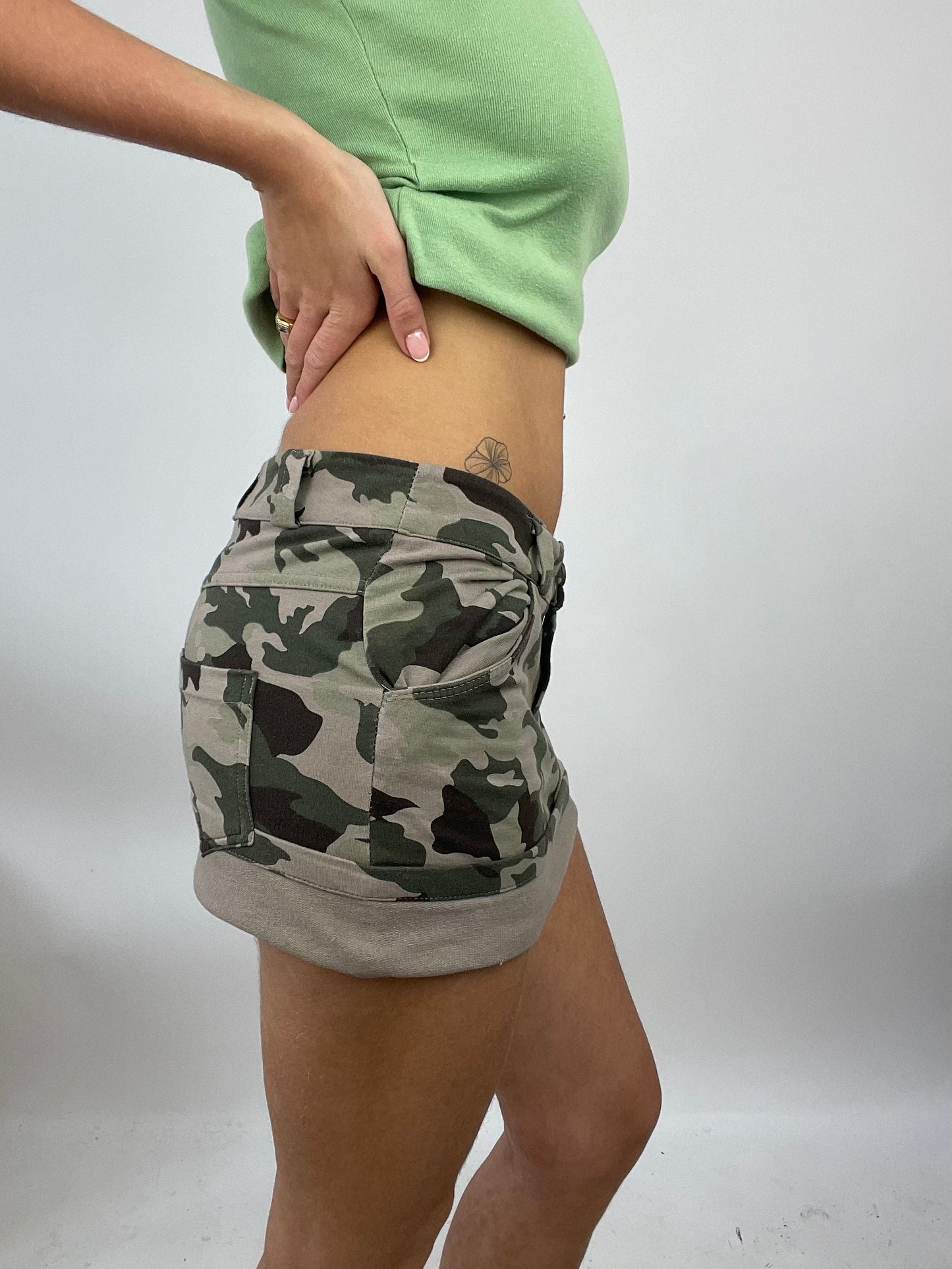 ADDISON RAE DROP | small camo stretchy mini skirt