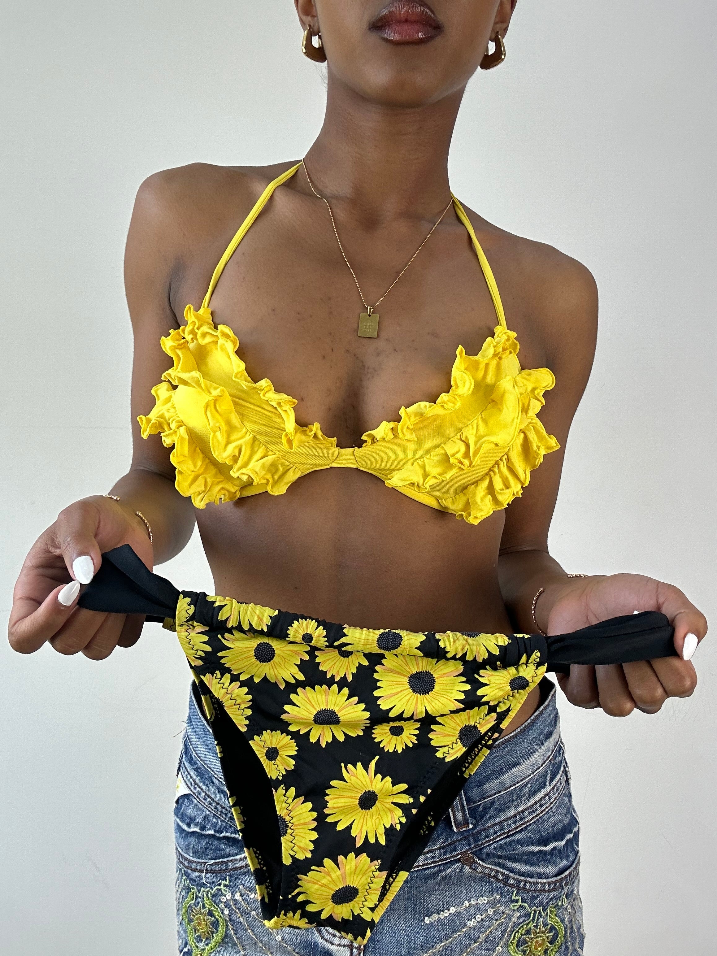 Otrain Black Bardot Top Short Sleeve Otrain Cropped Floral