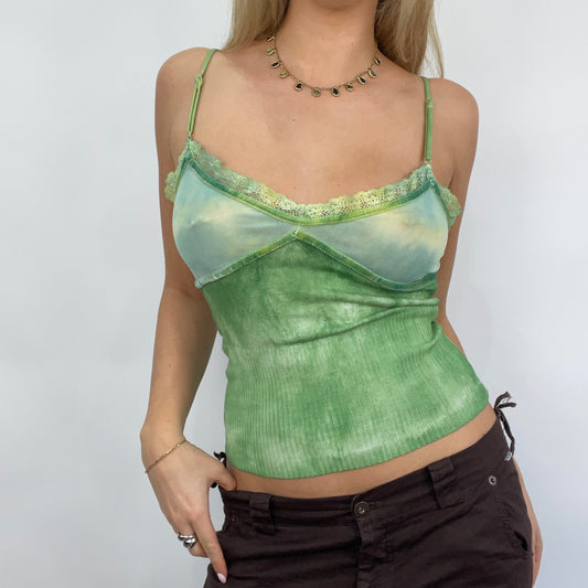 STUDIO FAVES | small green tie dye cami top with lace trim