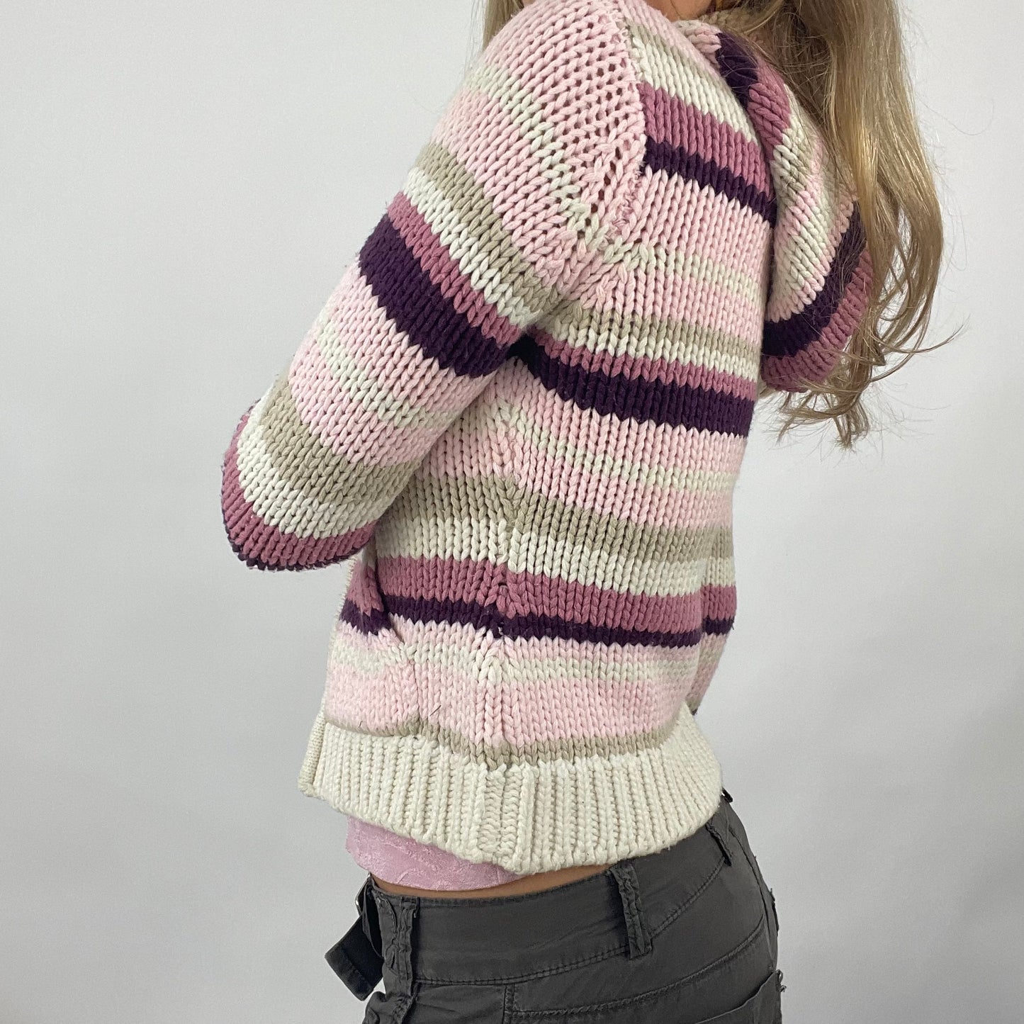 💻 VINTAGE GEMS DROP | small pink and purple knitted stripy dual zip hoodie
