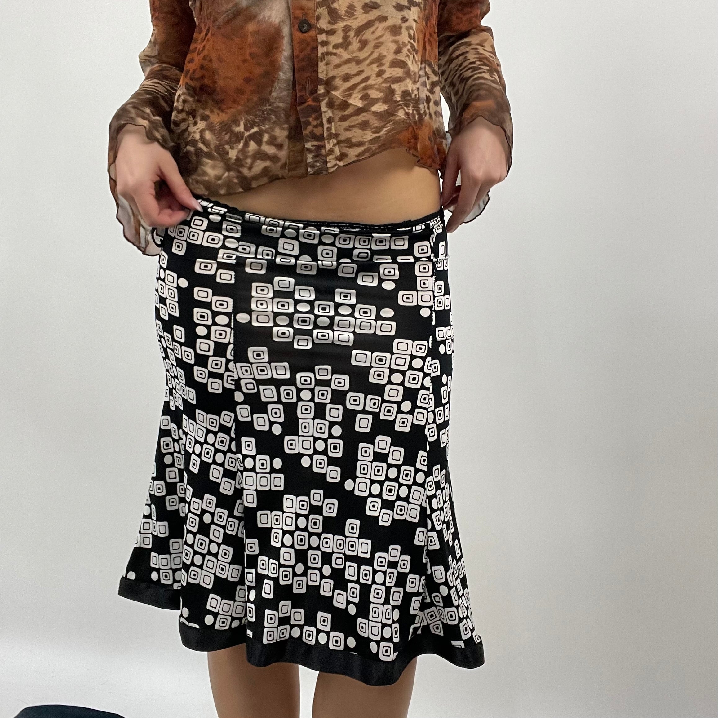 Patterned stretch skirt sale