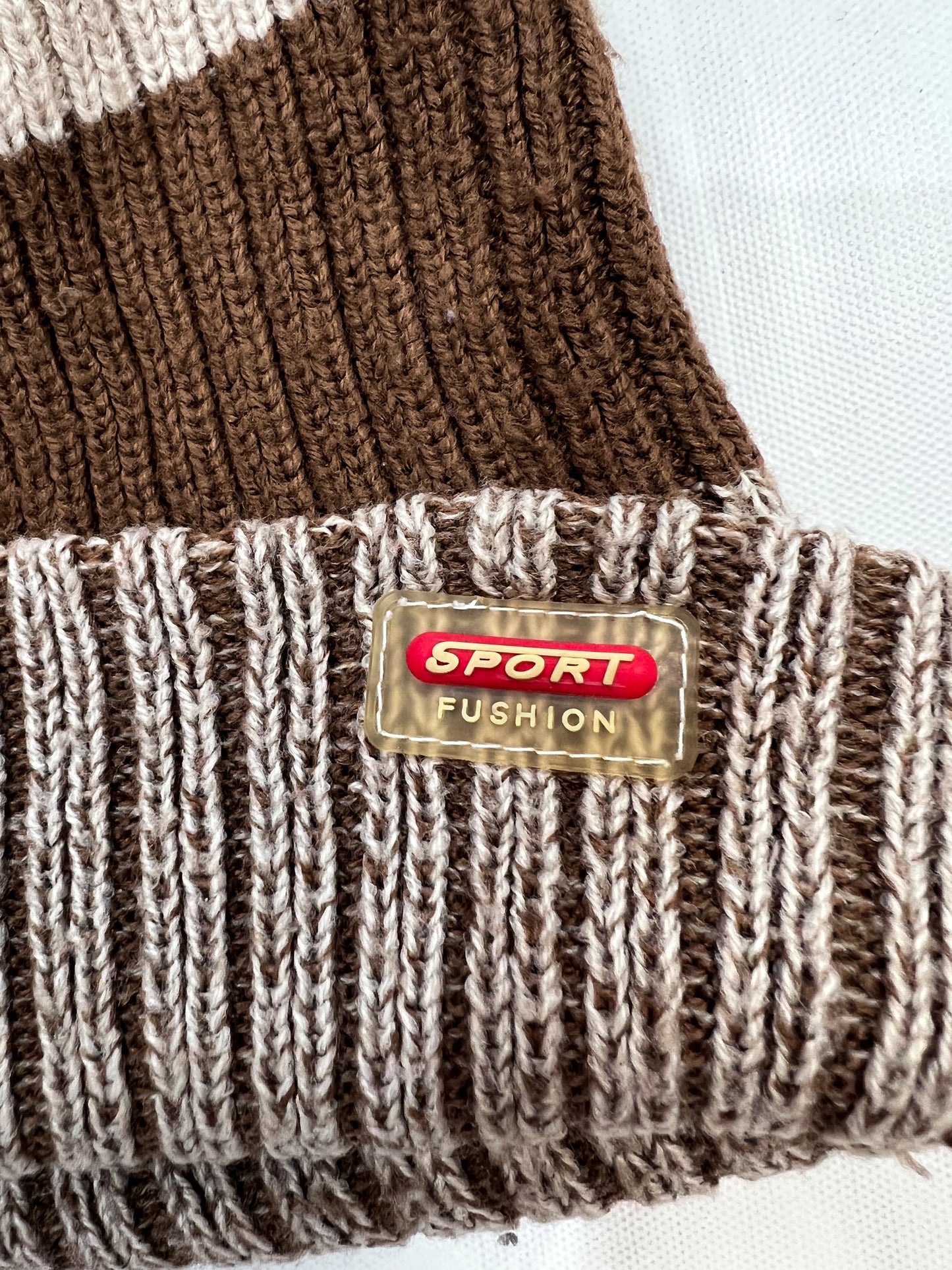 gilmore girls | brown striped knitted beanie