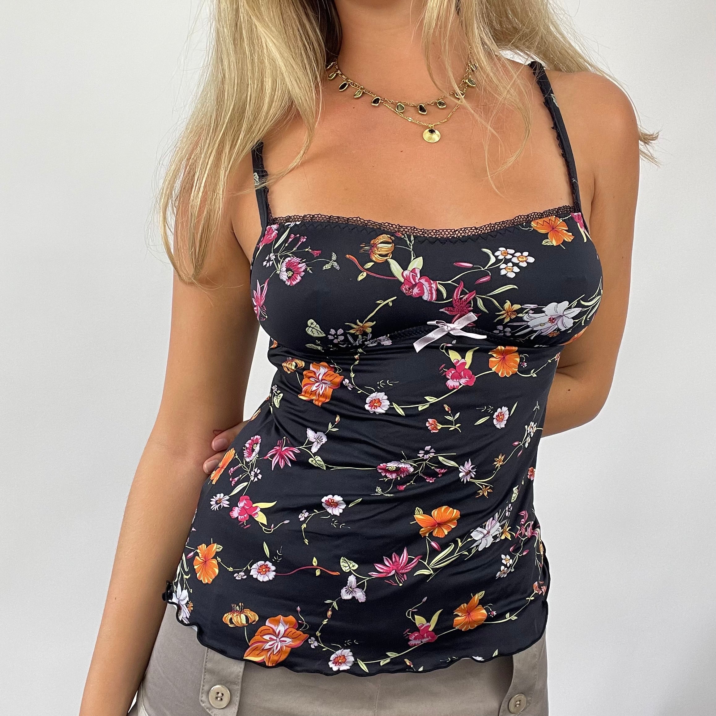 OLIVIA RODRIGO DROP small black floral cami remass