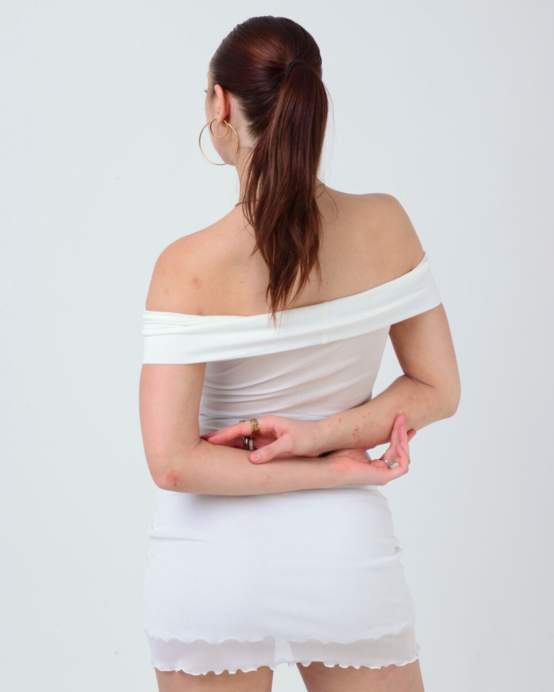 the sleeveless mila in white