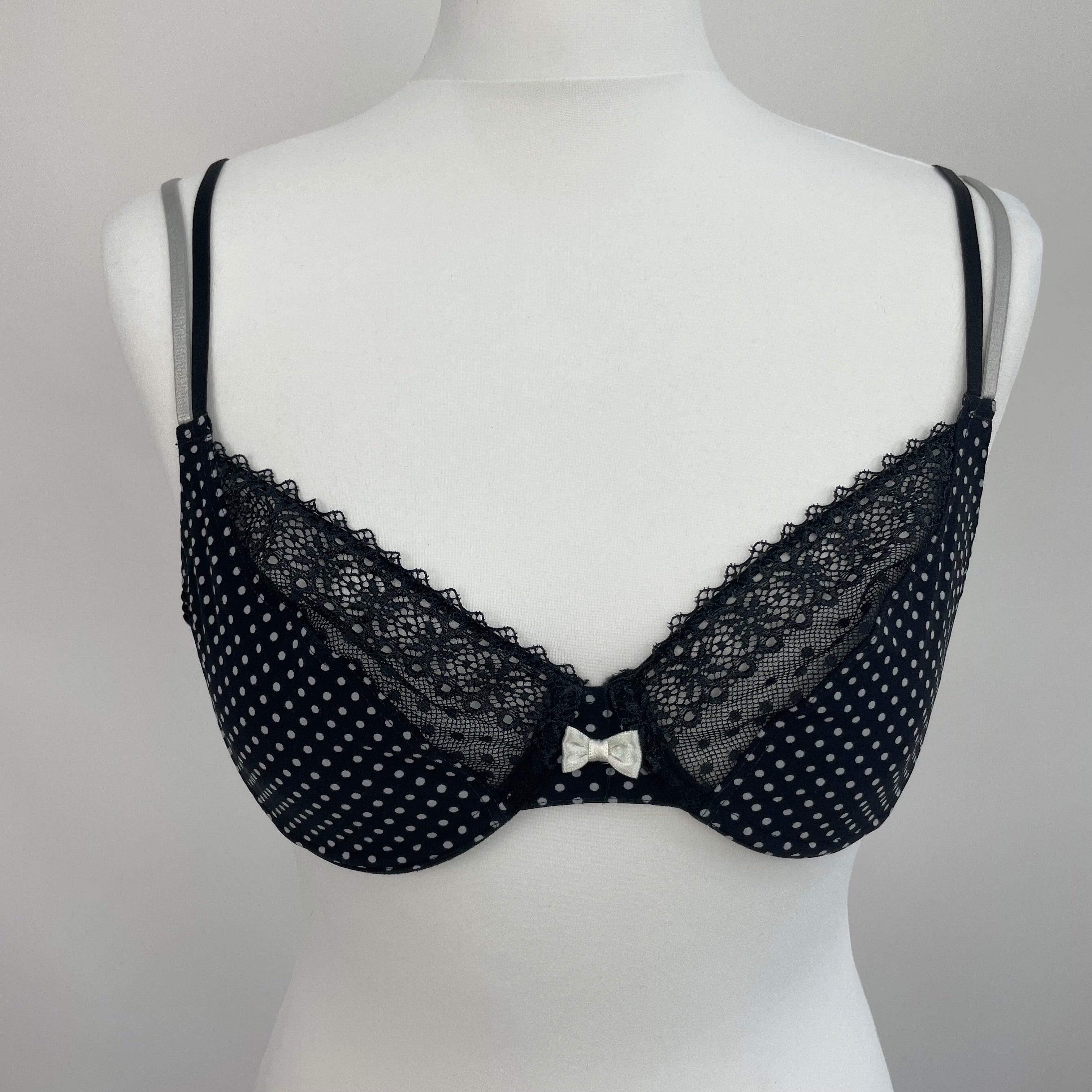 COASTAL GRANDMA DROP  black polka dot bra with lace detail – remass