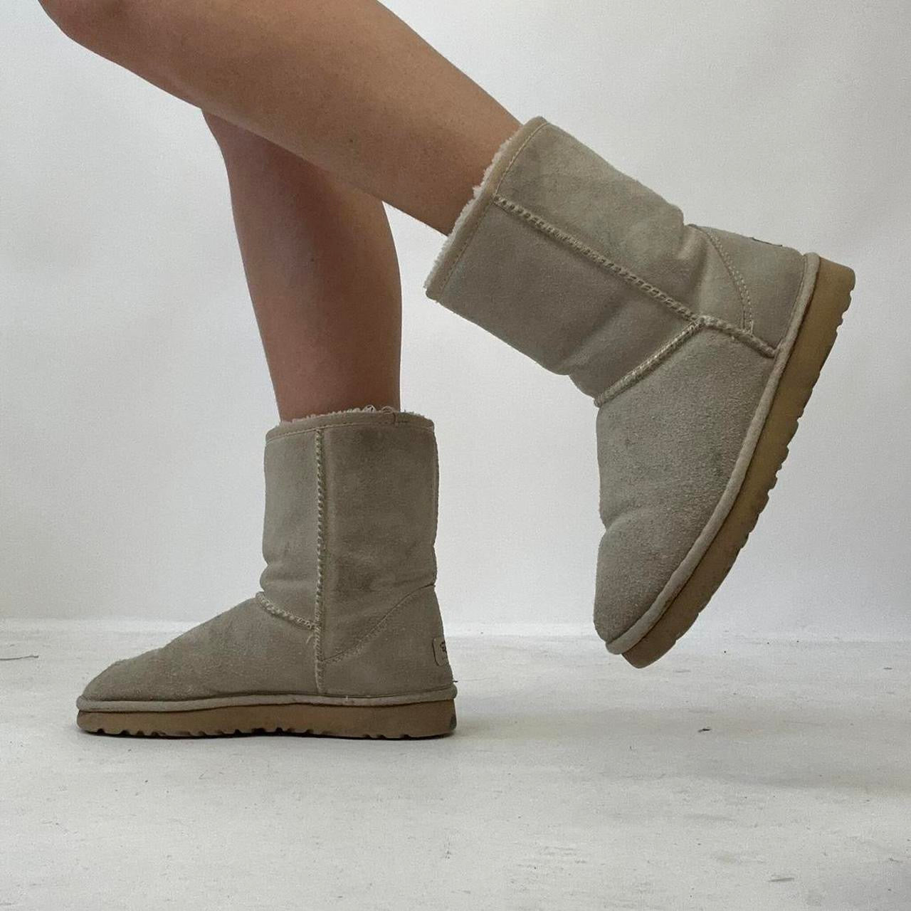 ⭐️💻 BEST PICKS, NEW YEAR NEW WARDROBE DROP beige high ugg