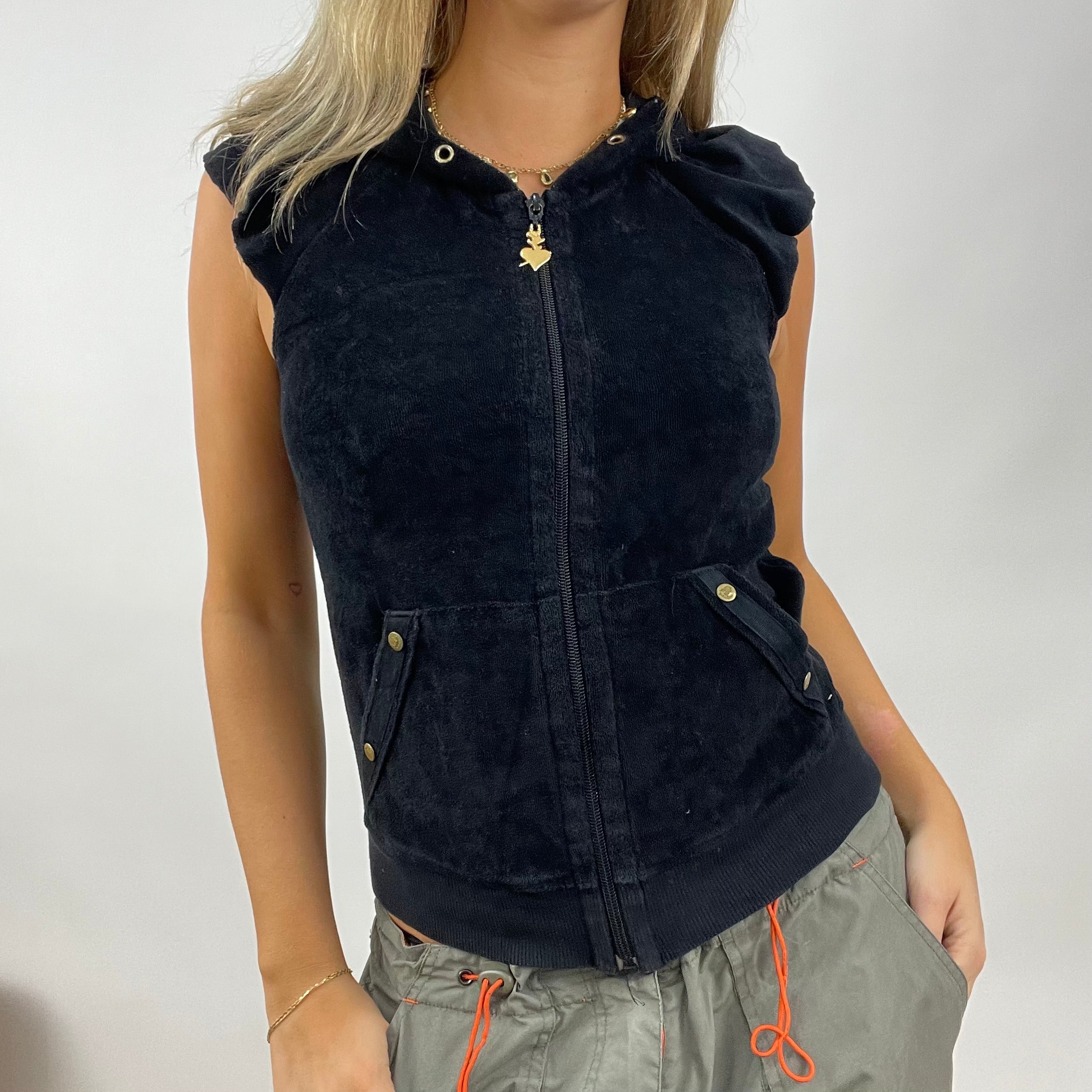 GORPCORE DROP medium black juicy couture sleeveless velour