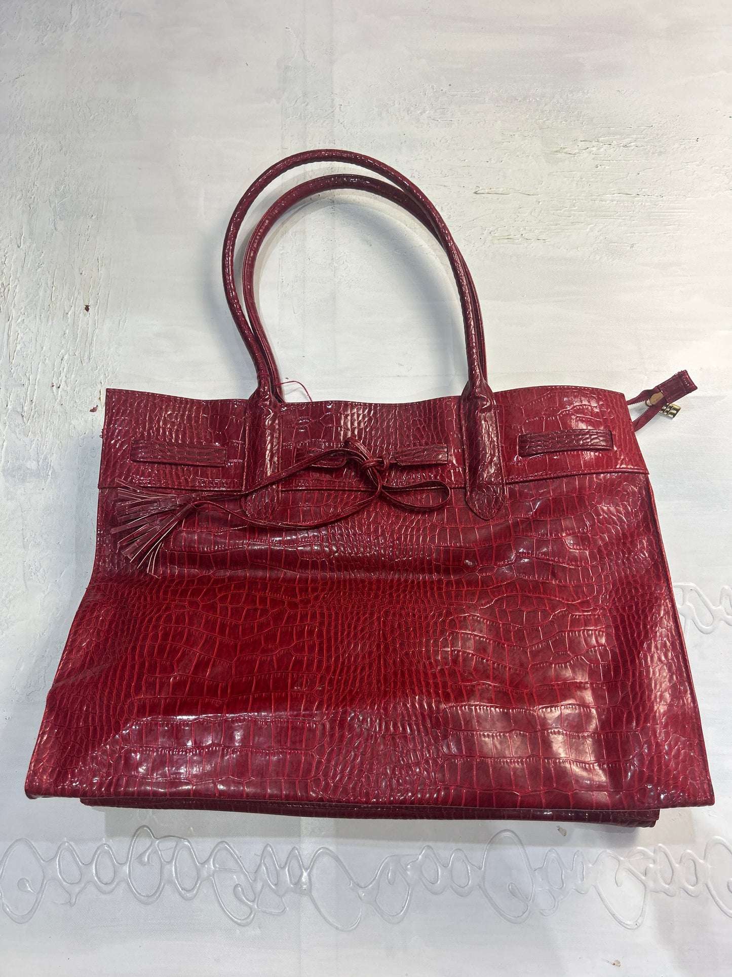 gossip girl drop | one size dark red croc-effect tote bag