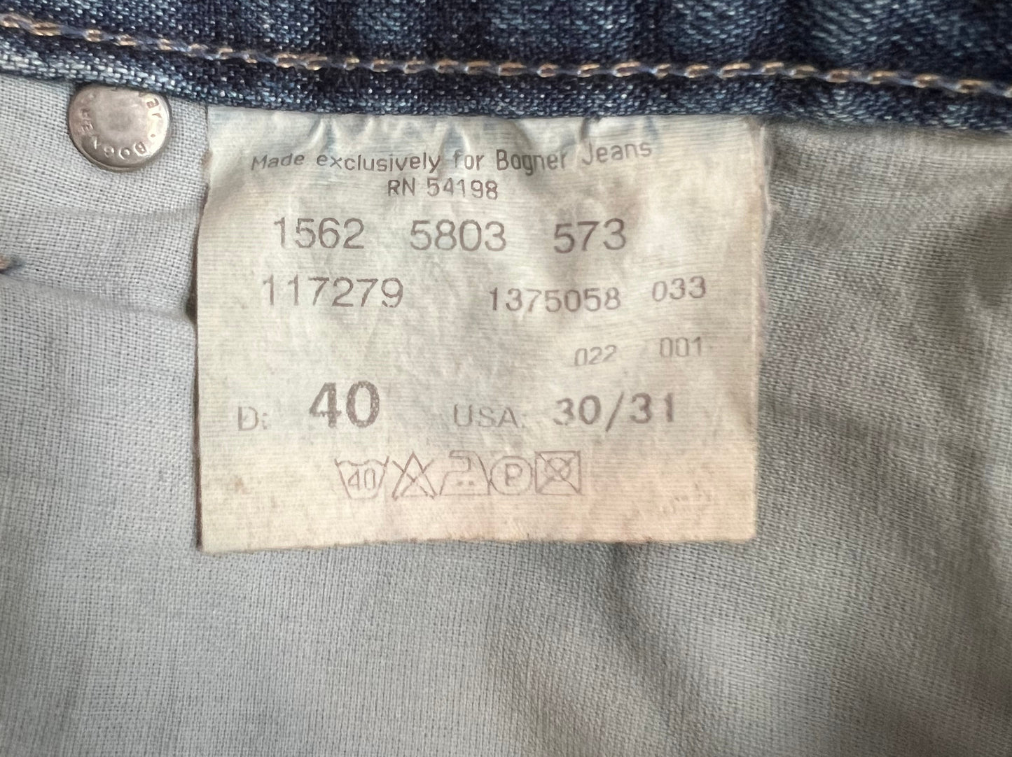 gilmore girls | medium mid blue embroidered bootcut jeans