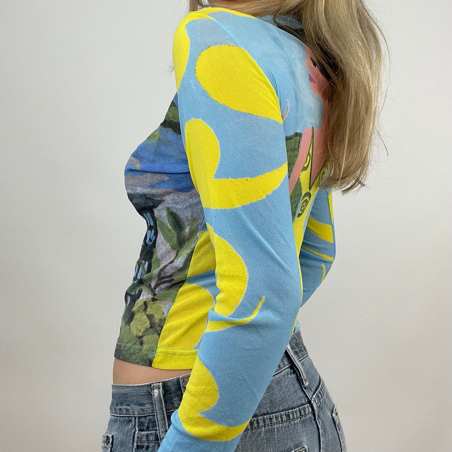 💻 BEST PICKS | small blue and yellow graphic mesh long sleeve top