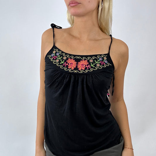 💻 BARBIE DROP - flower power barbie | size 10 old new look black vest with floral embroidery detail