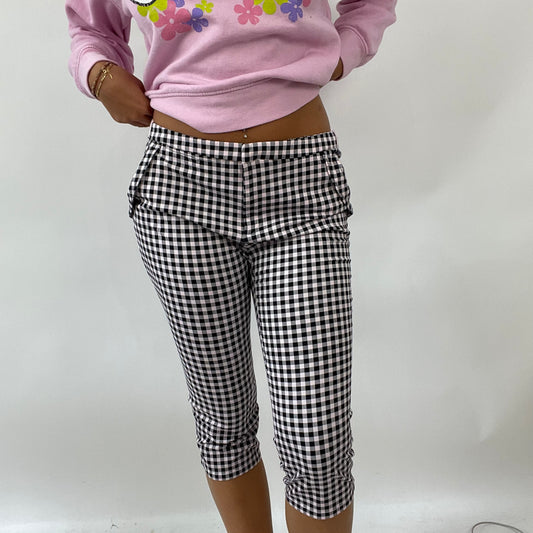 BARBIE DROP - college barbie | small pink & black checked capri trousers