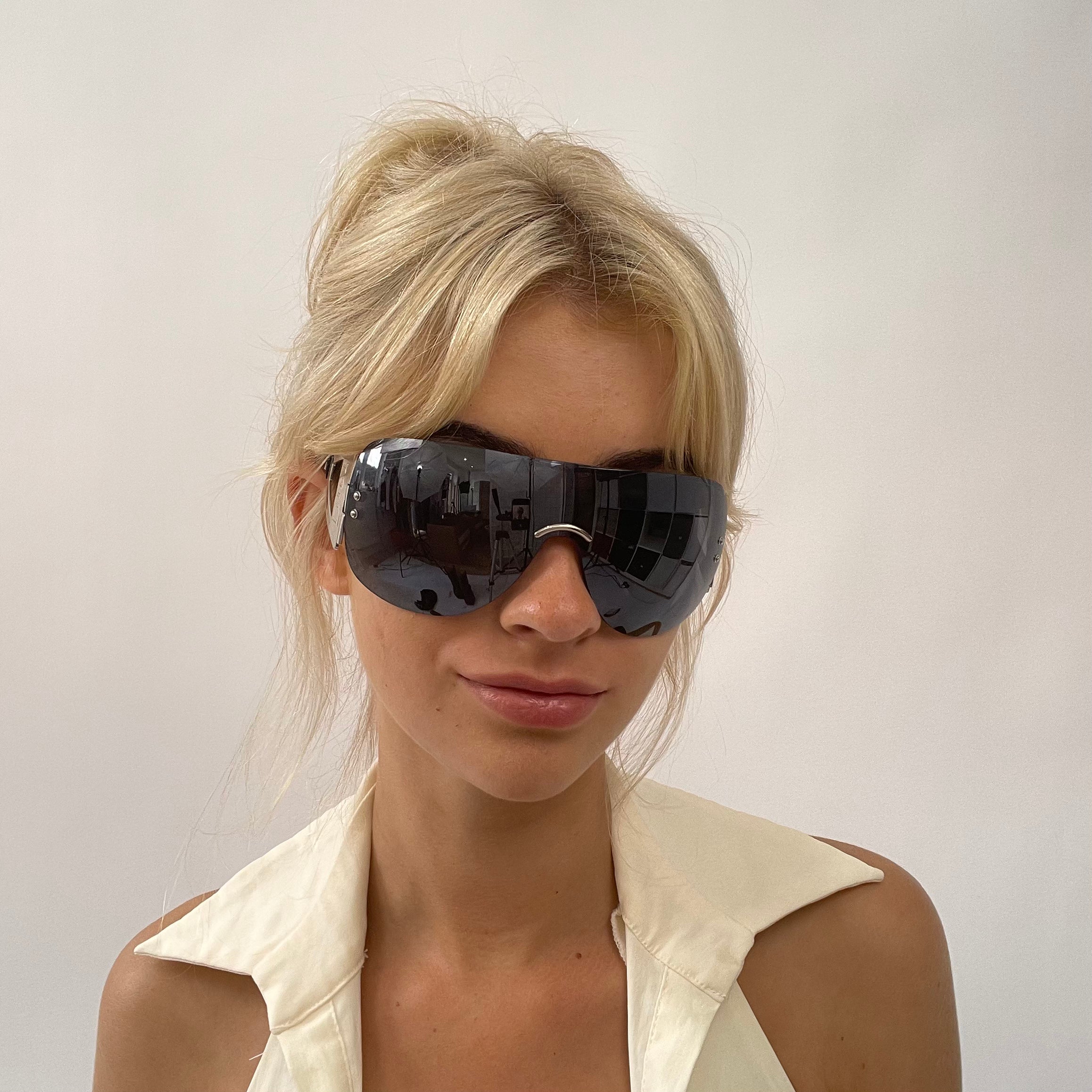 Dior shades top