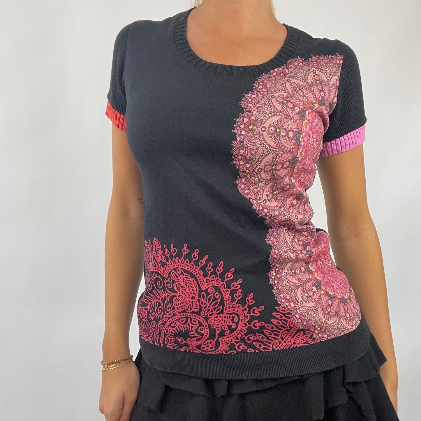 💻 GRUNGE FAIRYCORE DROP | black desigual graphic knit detail t-shirt - small