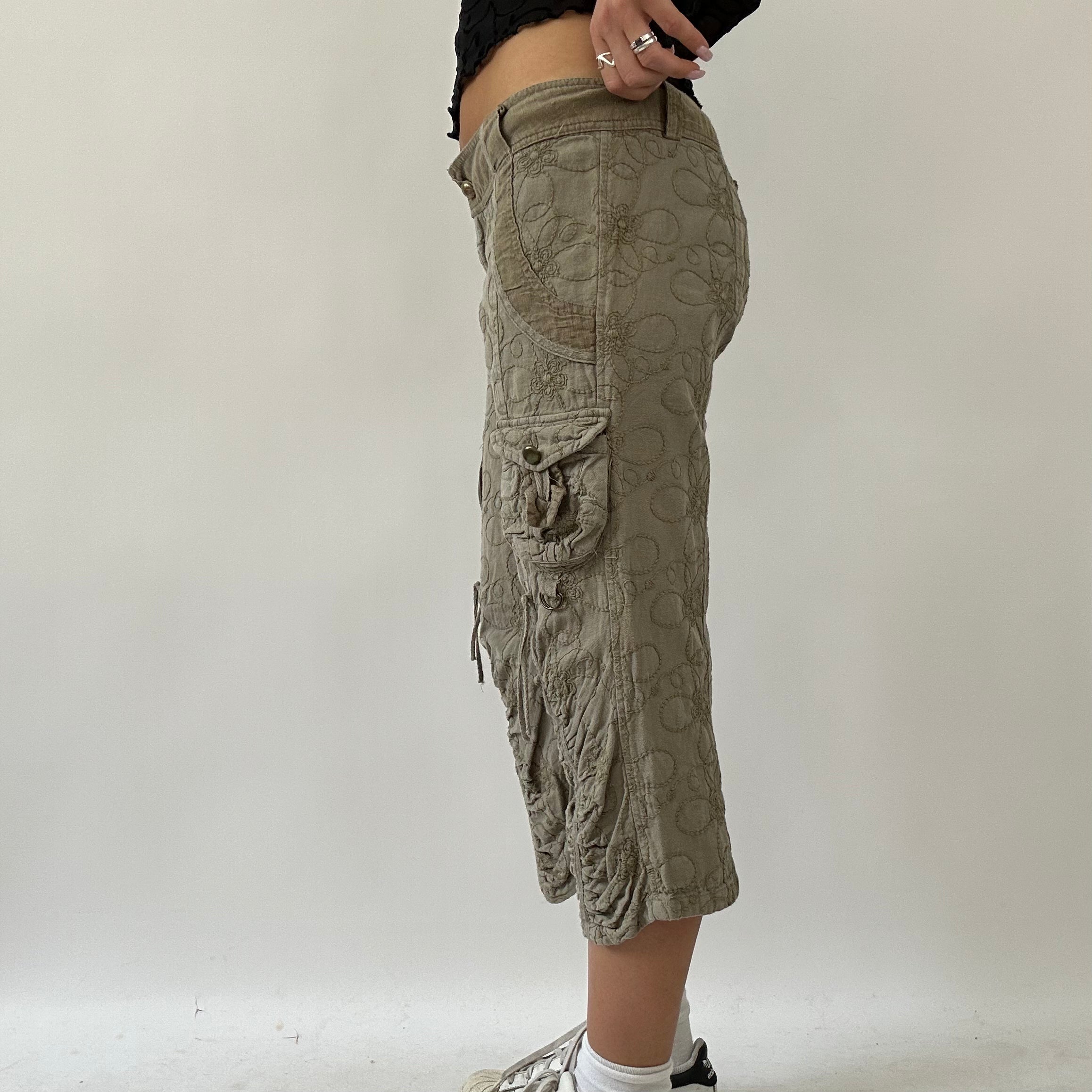 DAINTY DROP  khaki 3/4 length embroidered trousers - small – remass