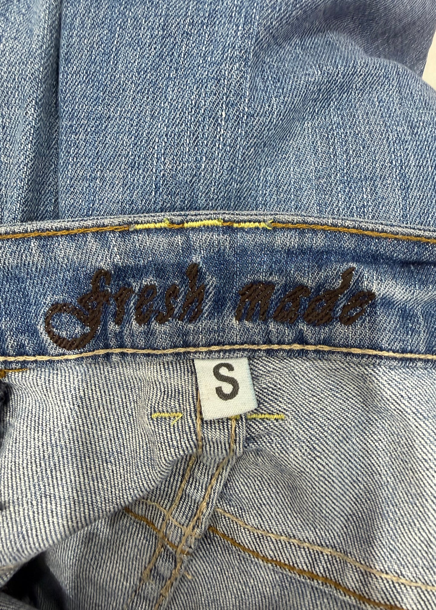 Fresh Made size small label