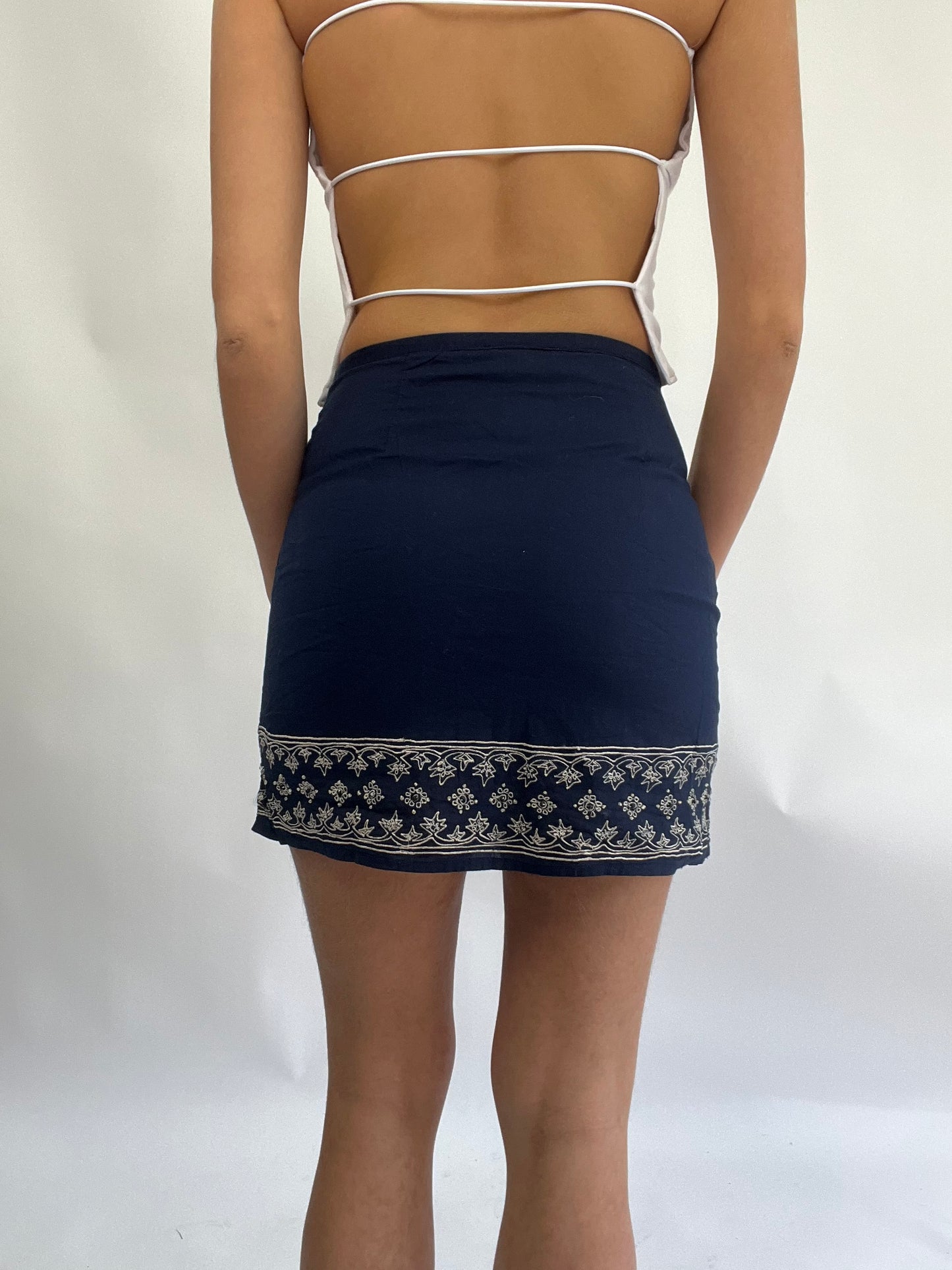 ‼️ COASTAL COWGIRL DROP | small navy linen skirt with white floral embroidery