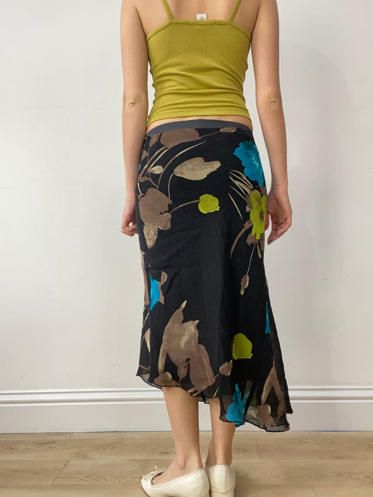 vintage edit thirty | small black midi skirt with leaf print