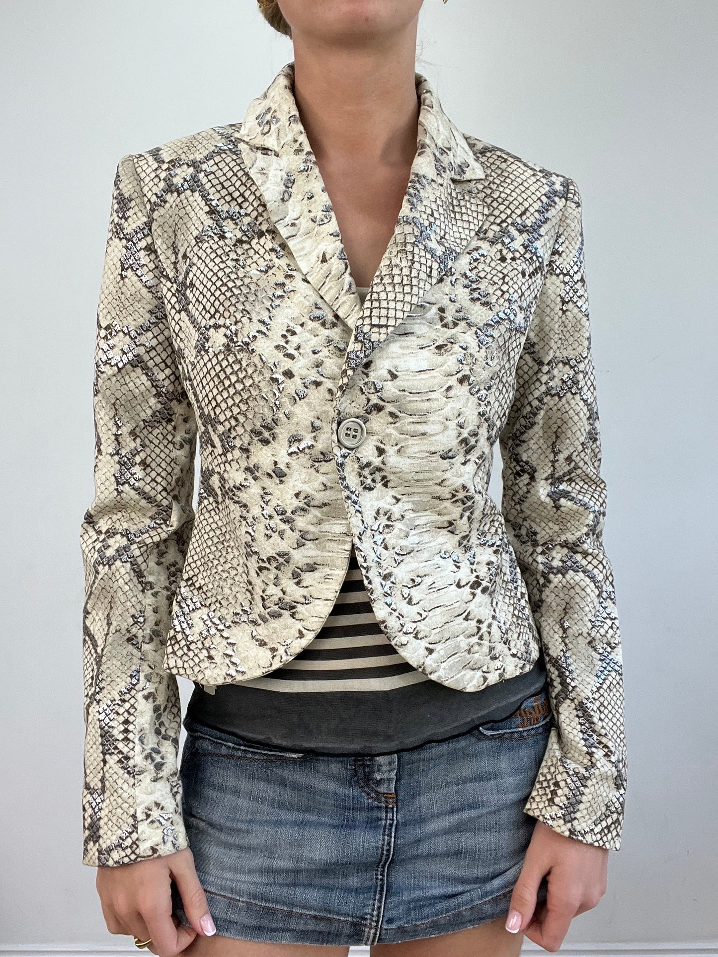 vintage edit twenty | small grey and white snakeskin print jacket