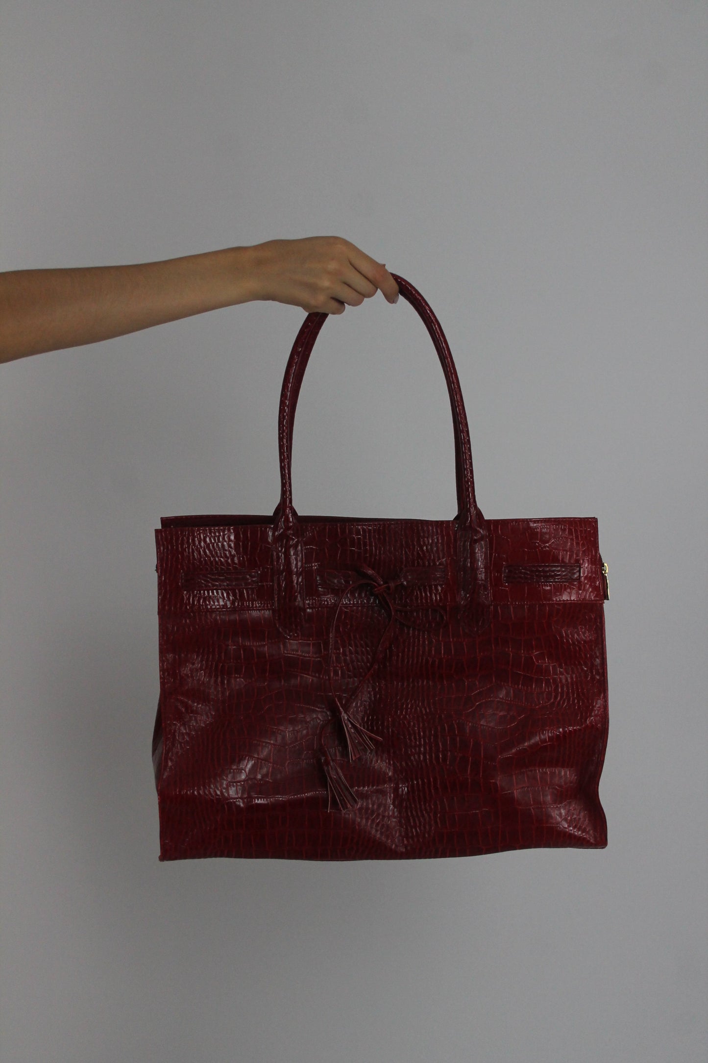 dark red croc-effect tote bag front view