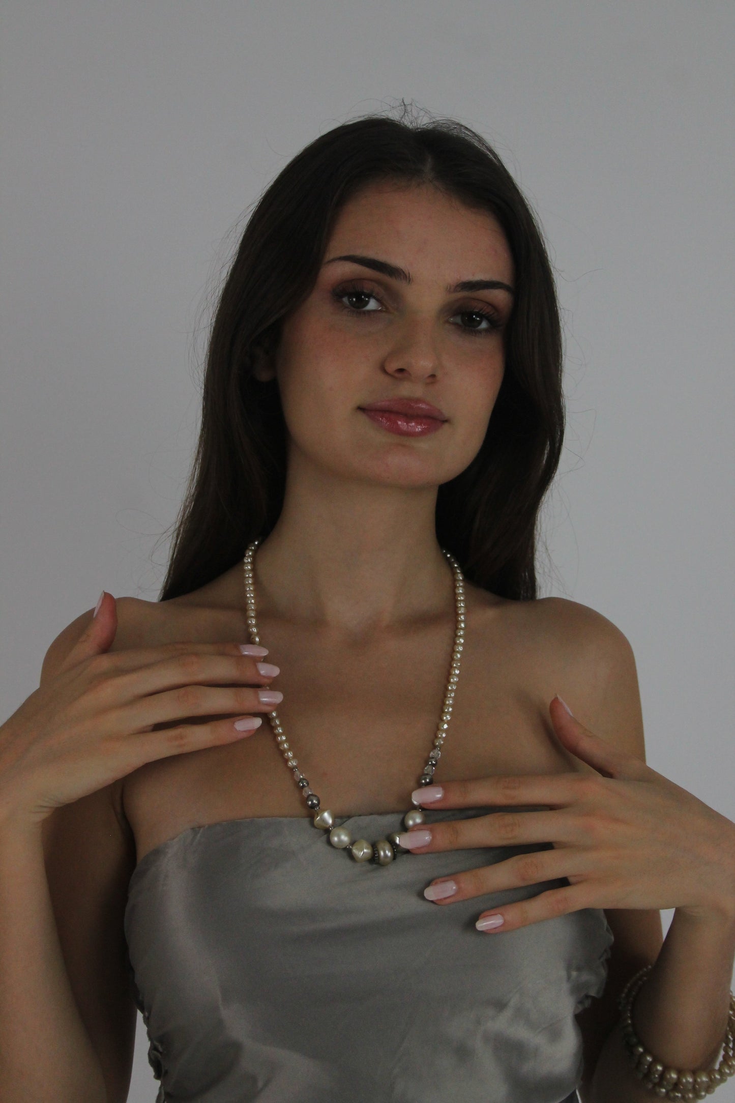 pink pearl and heart necklace front view