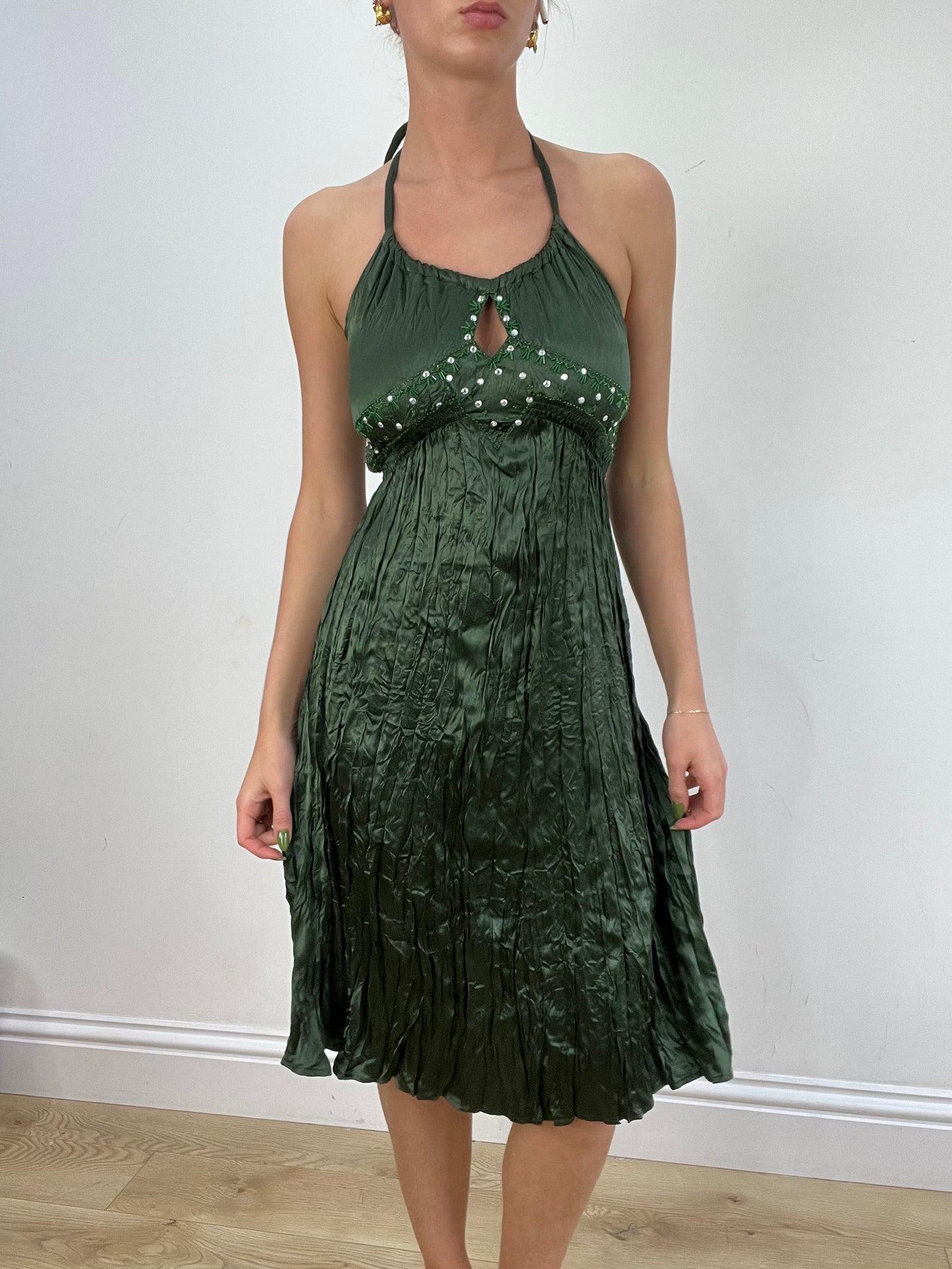 vintage edit seventeen | small dark green halterneck dress