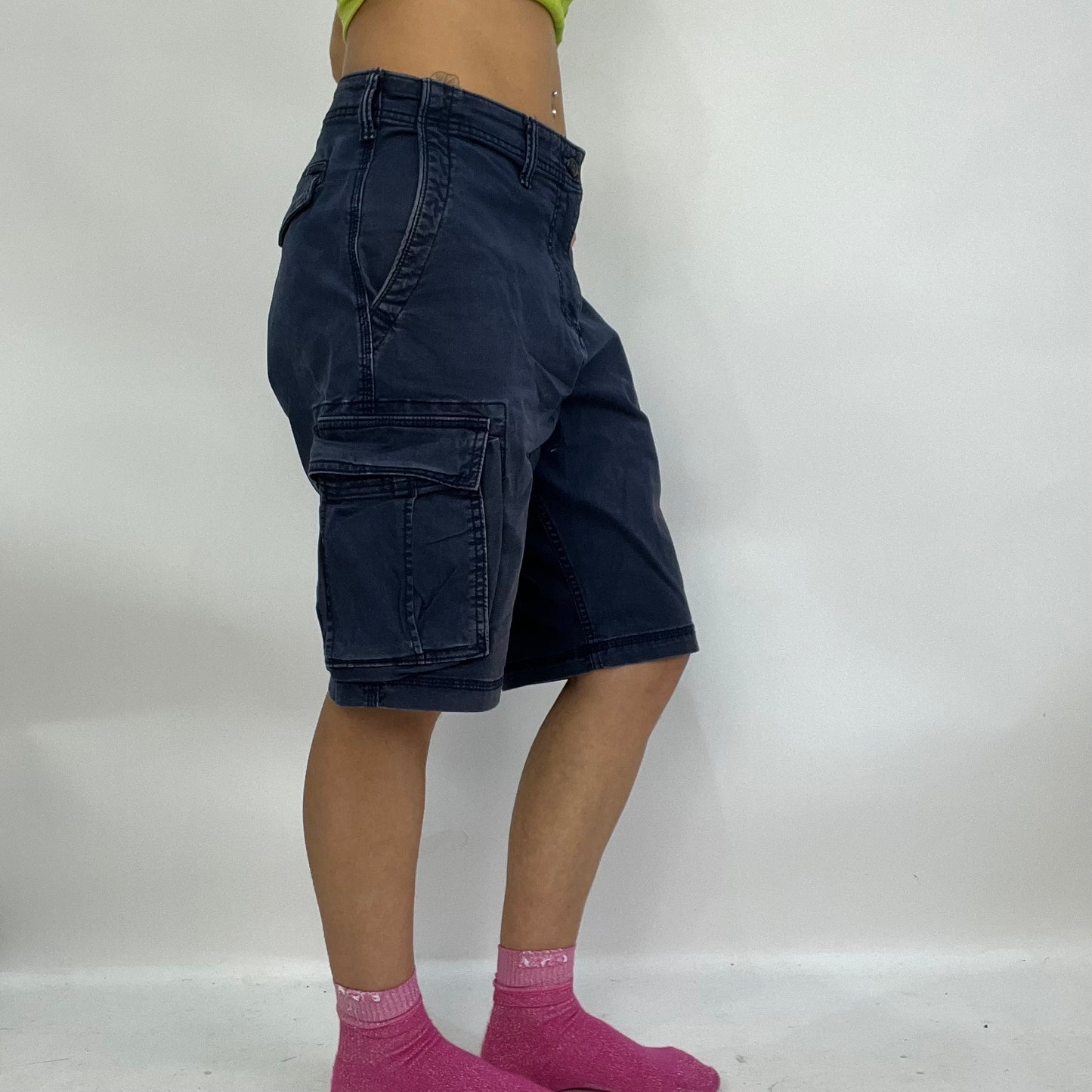 💚 SUMMER ‘IT GIRL’ DROP | medium gap navy blue cargo shorts
