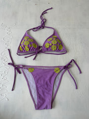 💻💚Vintage edit veintinueve | conjunto de bikini de color púrpura medio con detalle de flor 3d