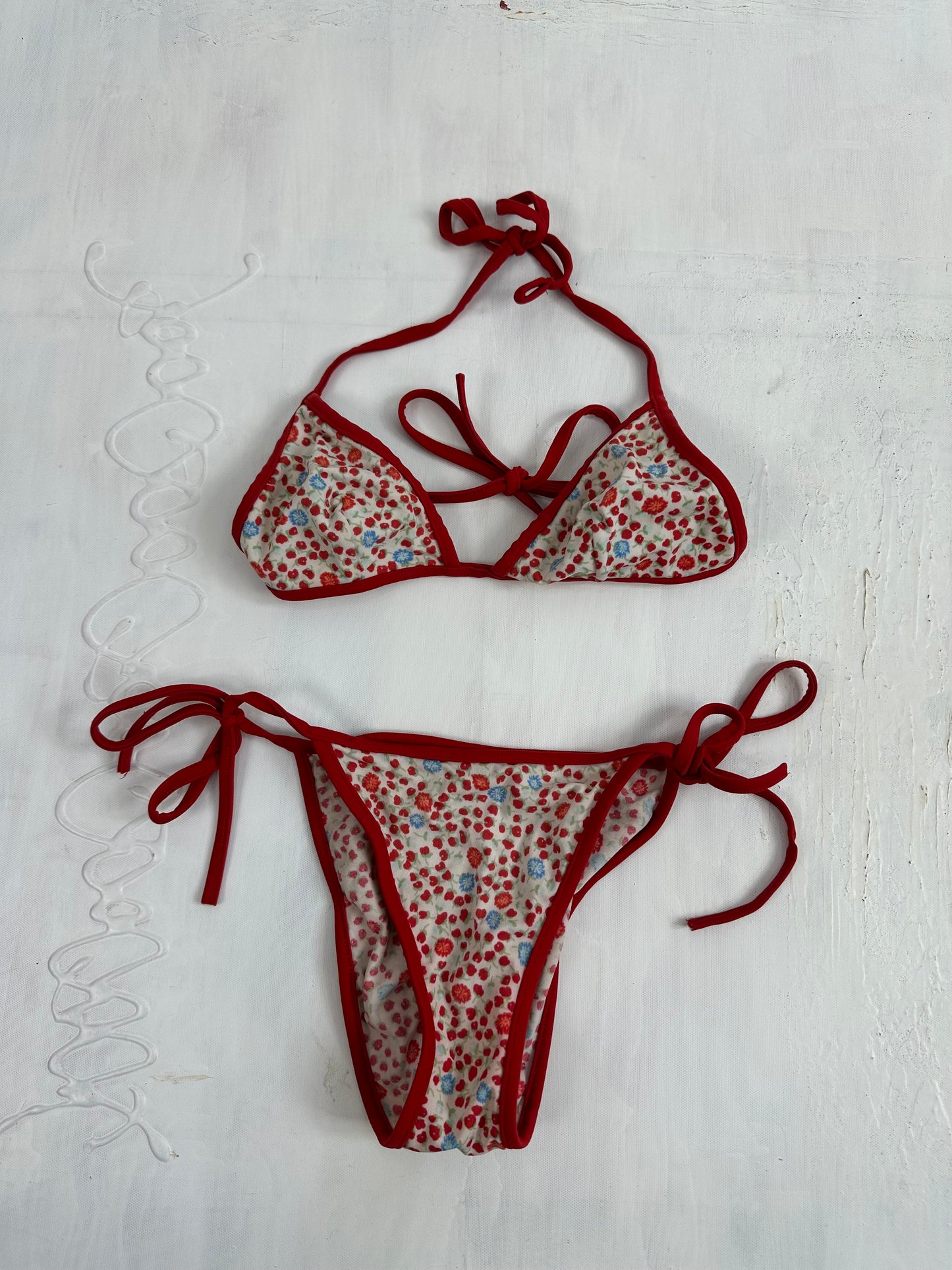 BEST PICKS | extra small red and white floral bikini set