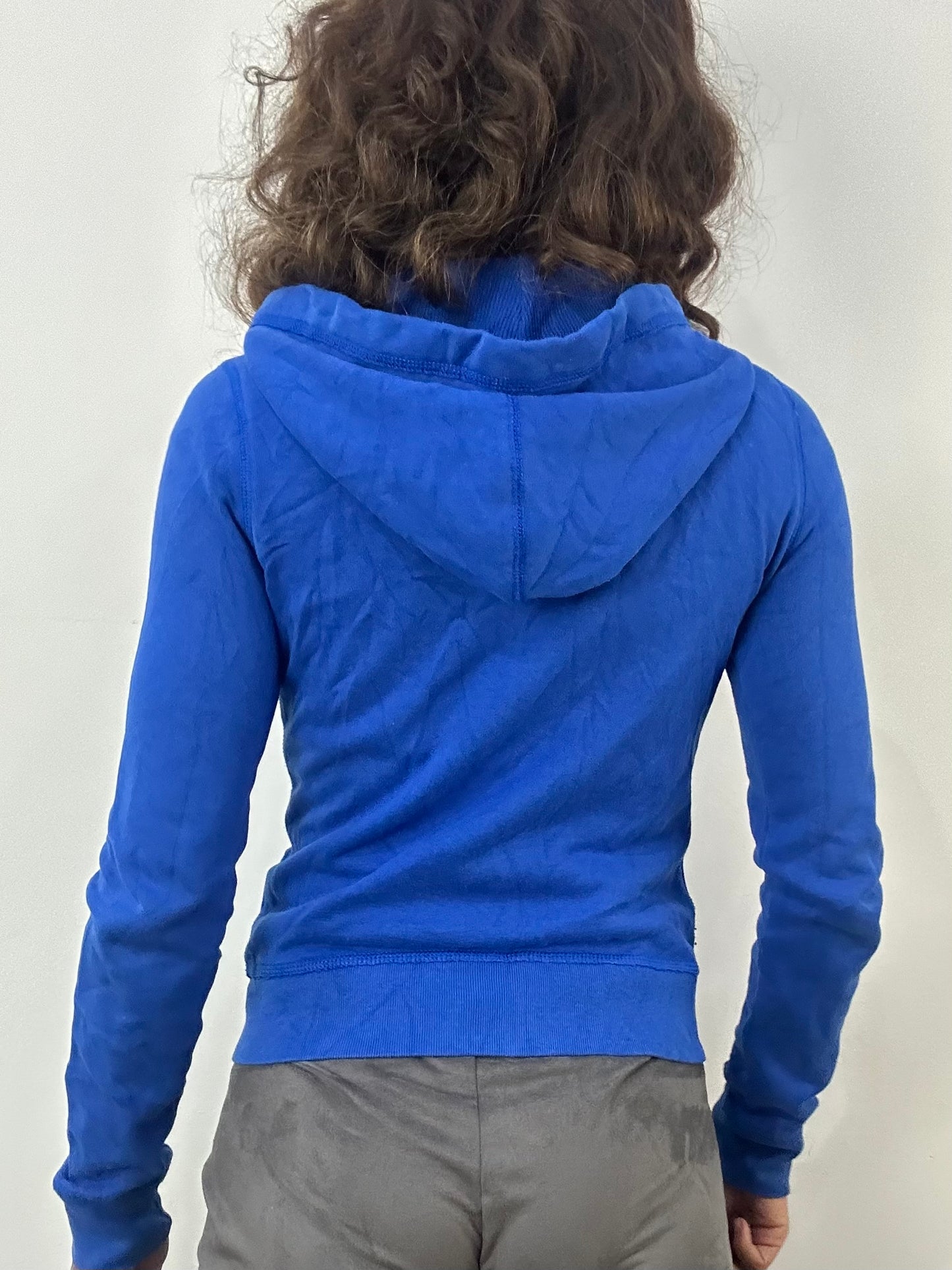 athleisure edit | small blue abercrombie & fitch zip up hoodie
