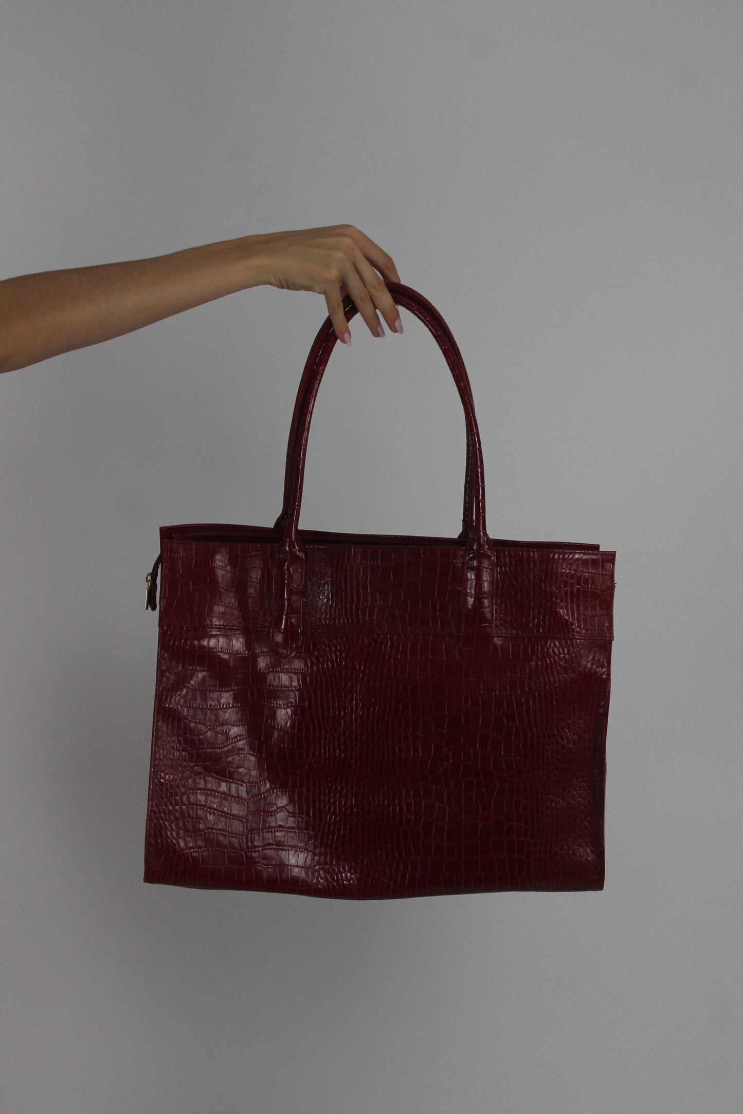 dark red croc-effect tote bag back view