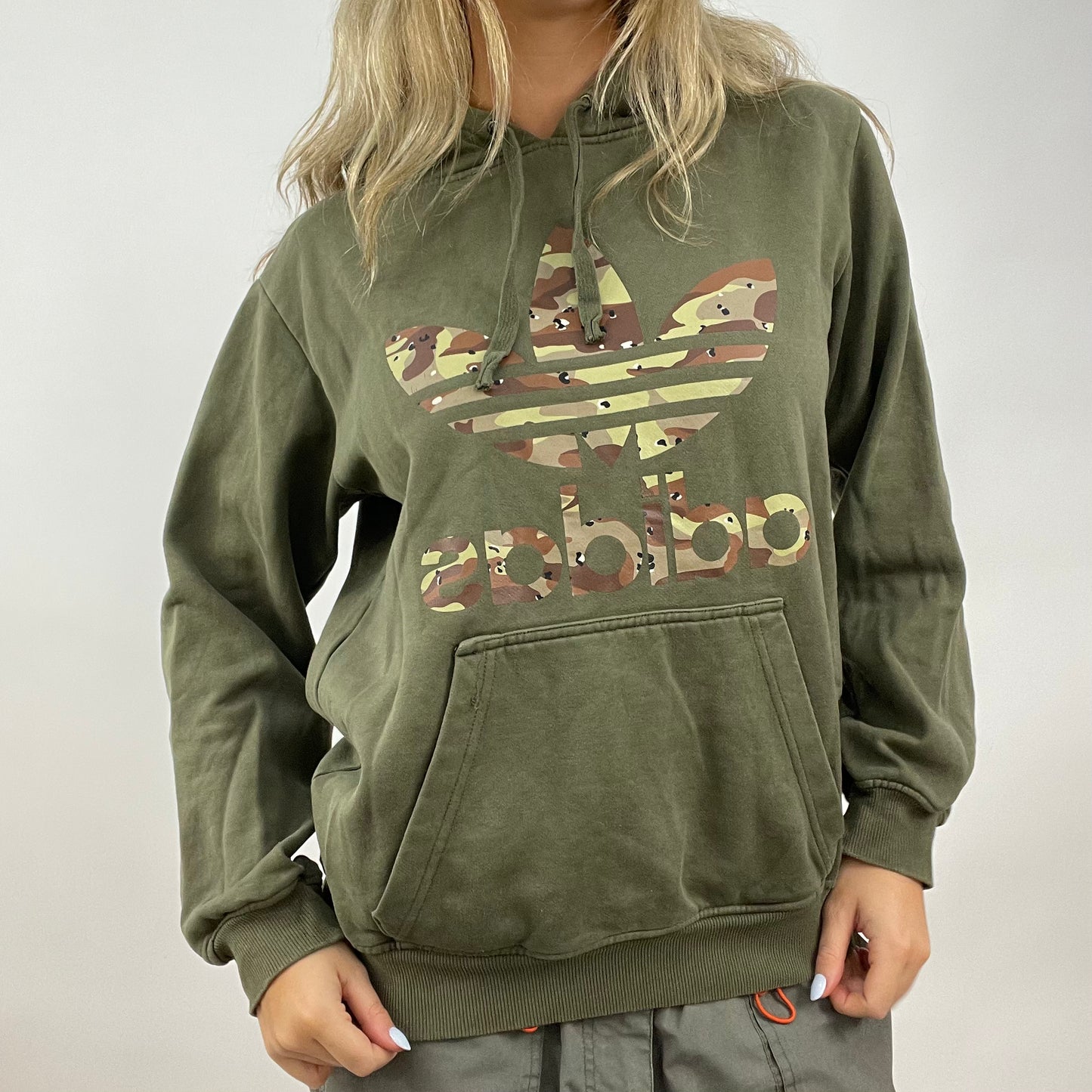 💚 GORPCORE DROP | small khaki adidas hoodie