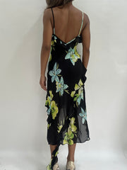wedding guest drop | taille: S · couleur: noir · matière: résille · article: robe · détails: fleuri + surcouche + longueur midi