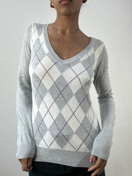 winter edit | small grey jumper with argyle print