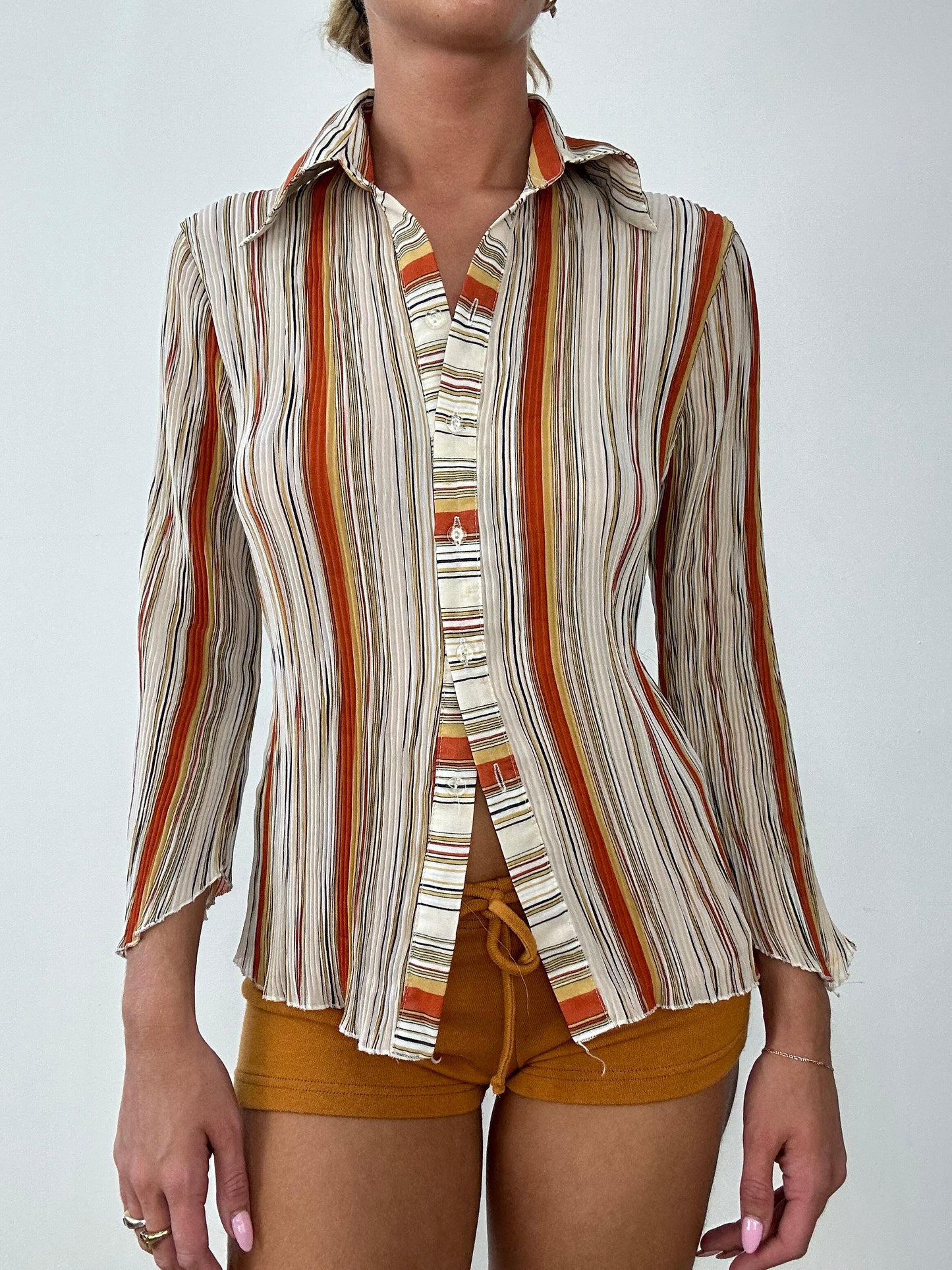 💻AUTUMN ESSENTIALS | medium orange striped long sleeved shirt