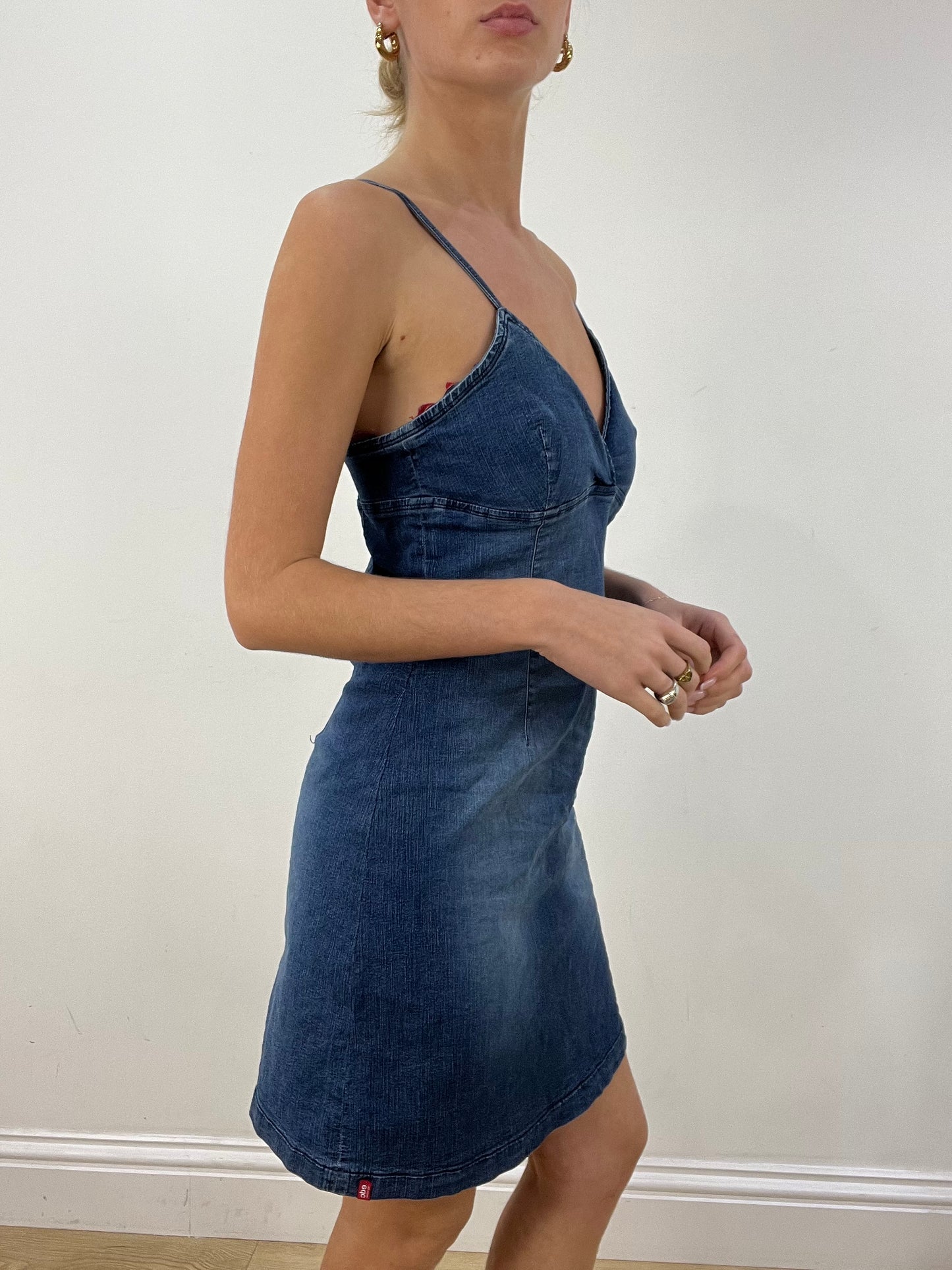 vintage edit: seasonal faves | small  mid wash denim dress