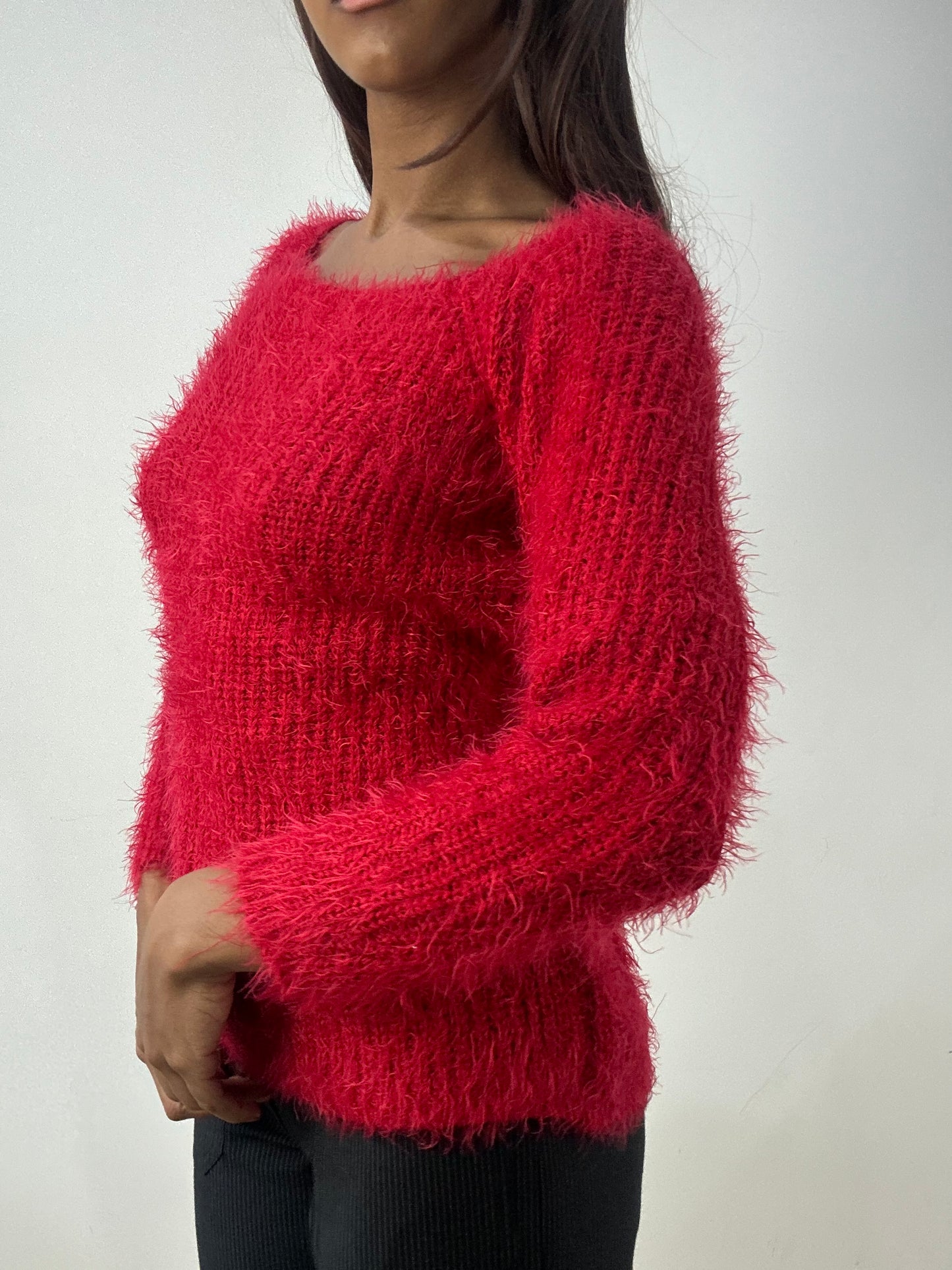 BEST PICKS | small red knit long sleeve jumper