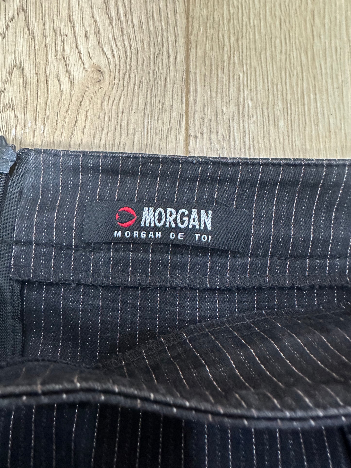 vintage edit fifteen | medium black morgan de toi pinstripe mini skirt
