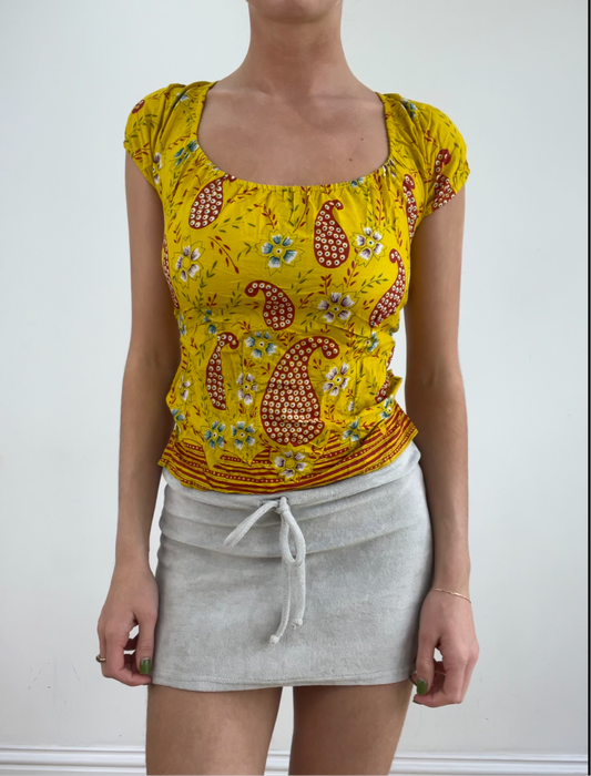 💻‼️ yellow paisley milkmaid top with backless tie detail