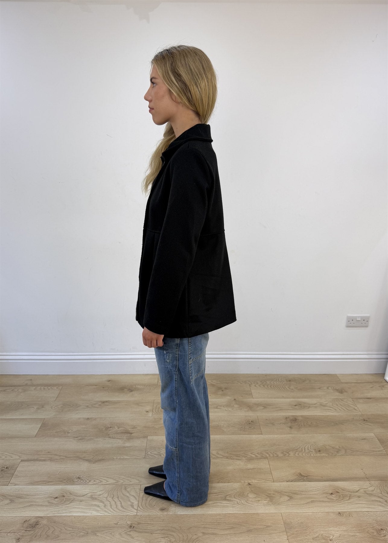 small black fitted double-breasted blazer