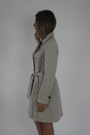 beige belted trench coat detail view 01