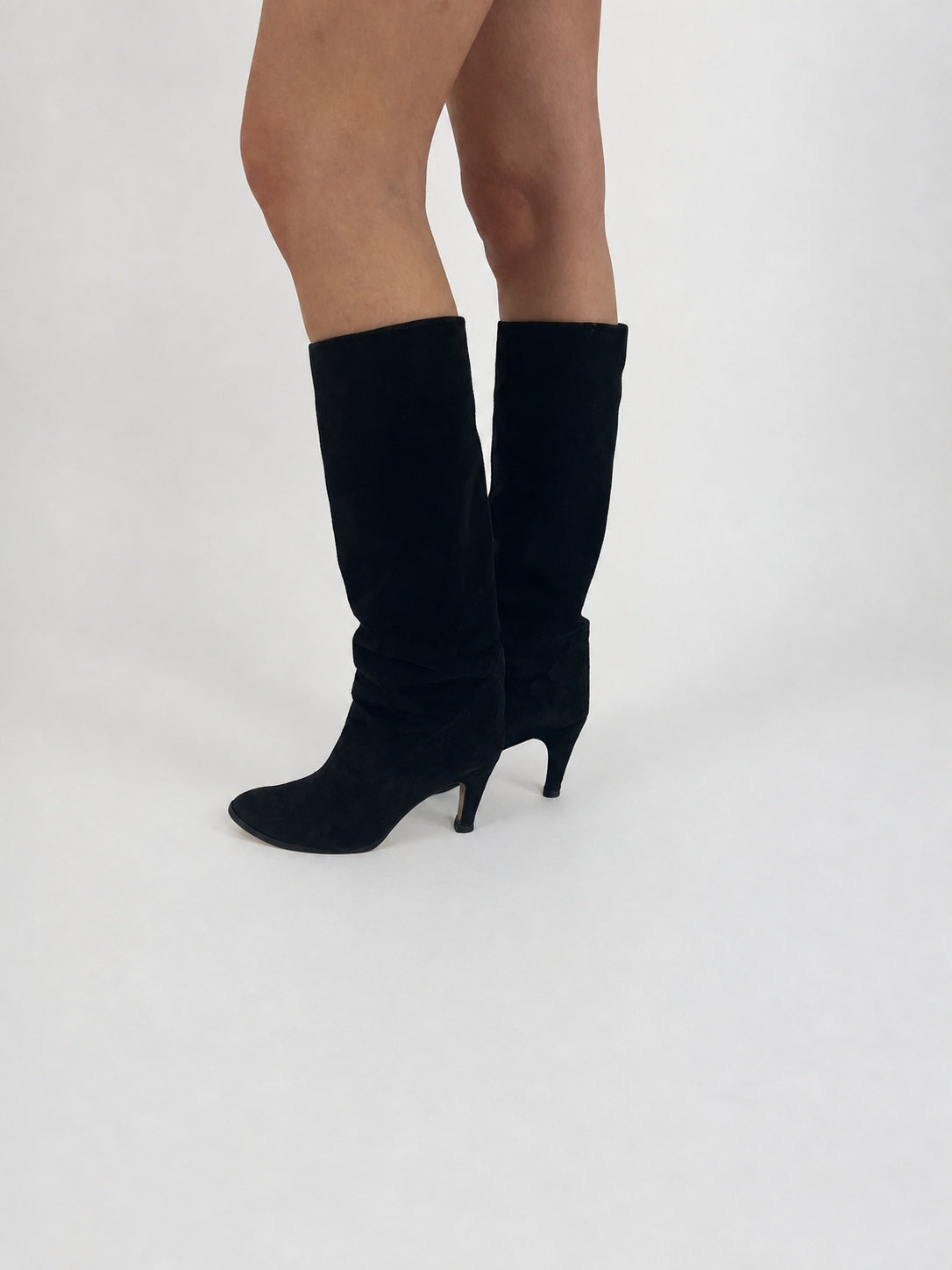 black knee-high stiletto boots detail 01
