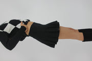 black pleated mini skirt detail 01