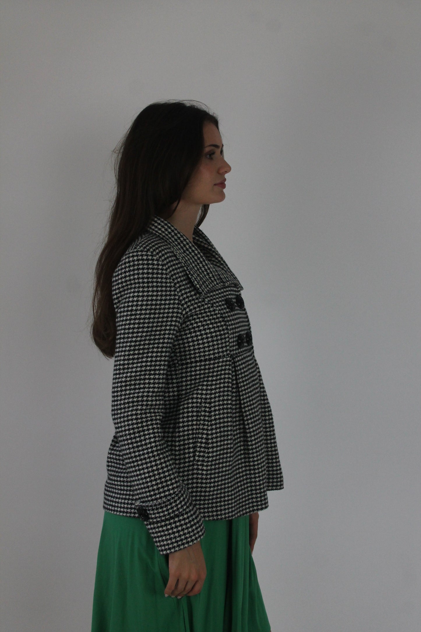 black and white houndstooth jacket detail view 01