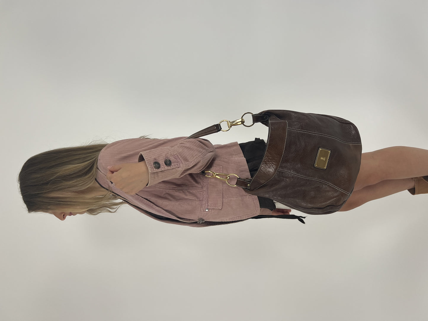 dark brown hobo shoulder bag detail 01
