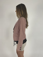 dusty pink fitted blazer detail view 01